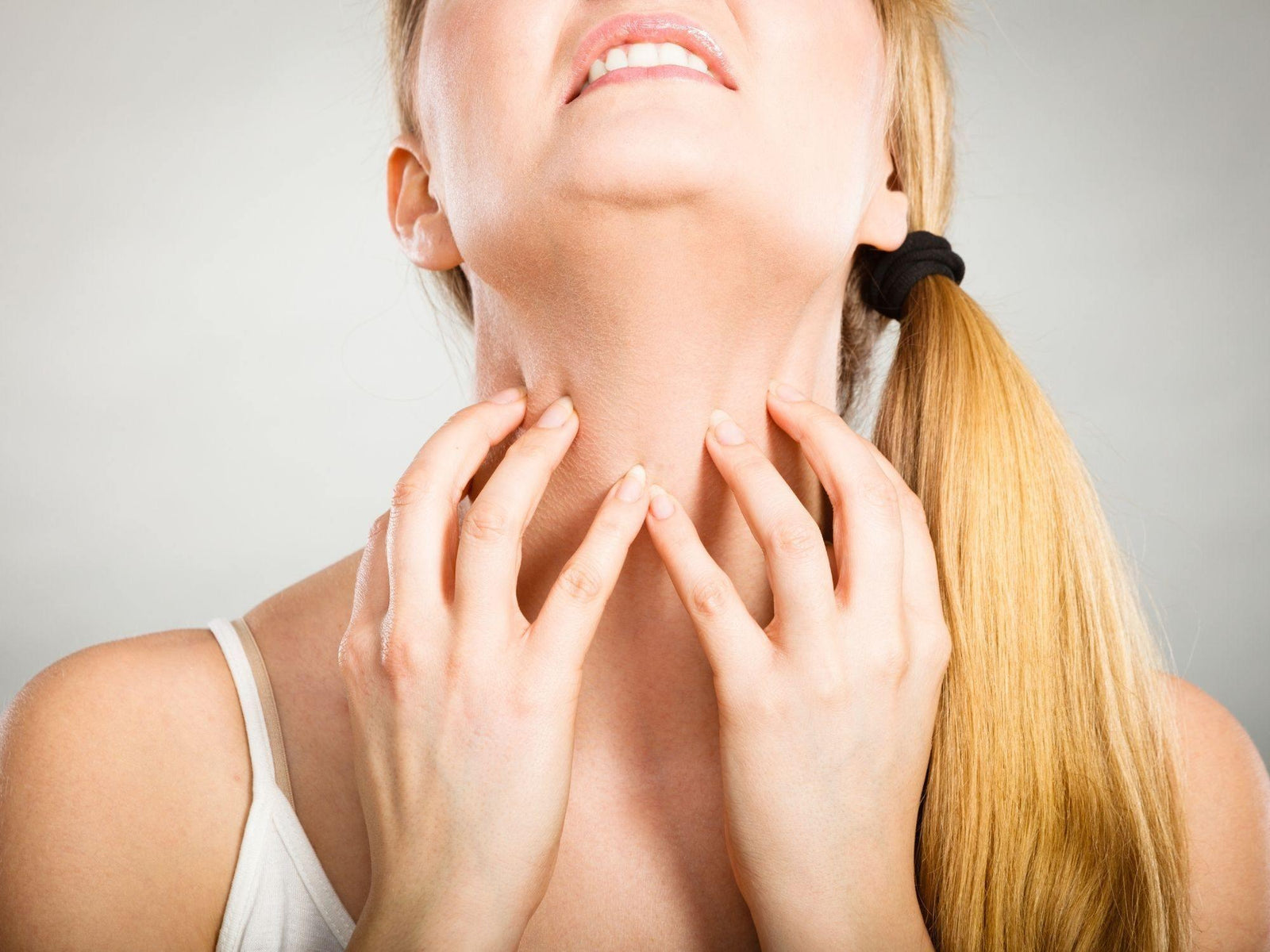 What Metals Used For Jewelry Are Hypoallergenic? - PaulaMax Jewelry